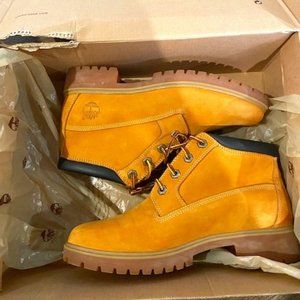 Timberland Nellie Women's Waterproof Chukka Boot--WORN ONCE & IN BOX! Size 8.5